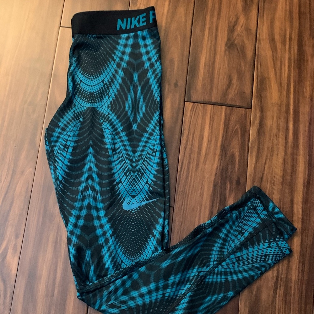 Nike leggings